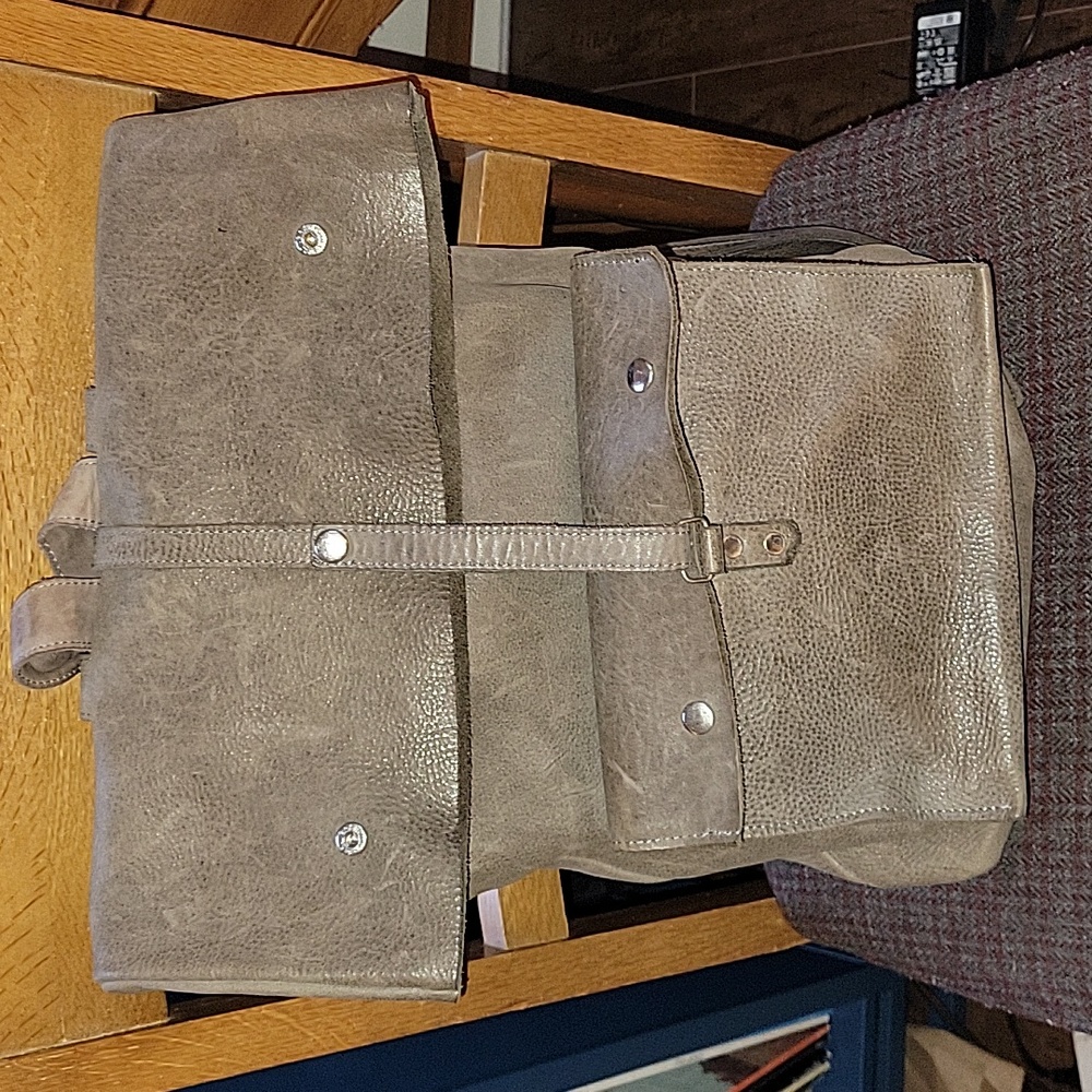 Handmade leather knapsack backpack - Picture 8 of 8